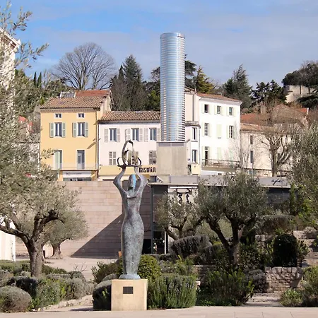 Havre De Paix Et Lavandes - Tres Calme - Salle De Jeux - Jacuzzi Chauffe - Idealement Placee - Aucun Vis A Vis